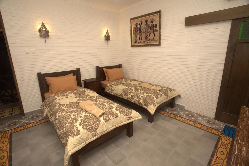 سليمان Satu Kayen Guest House المظهر الخارجي الصورة