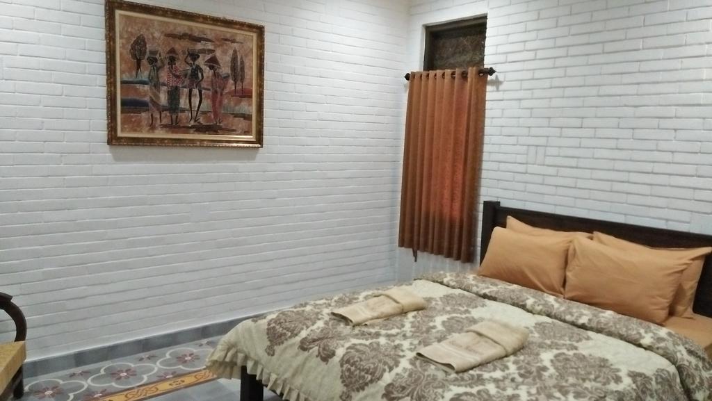 سليمان Satu Kayen Guest House المظهر الخارجي الصورة