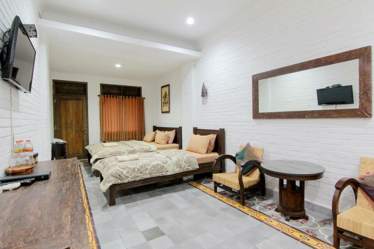 سليمان Satu Kayen Guest House المظهر الخارجي الصورة
