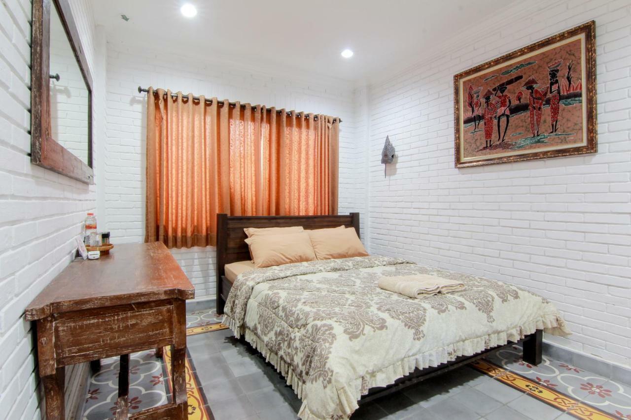 سليمان Satu Kayen Guest House المظهر الخارجي الصورة
