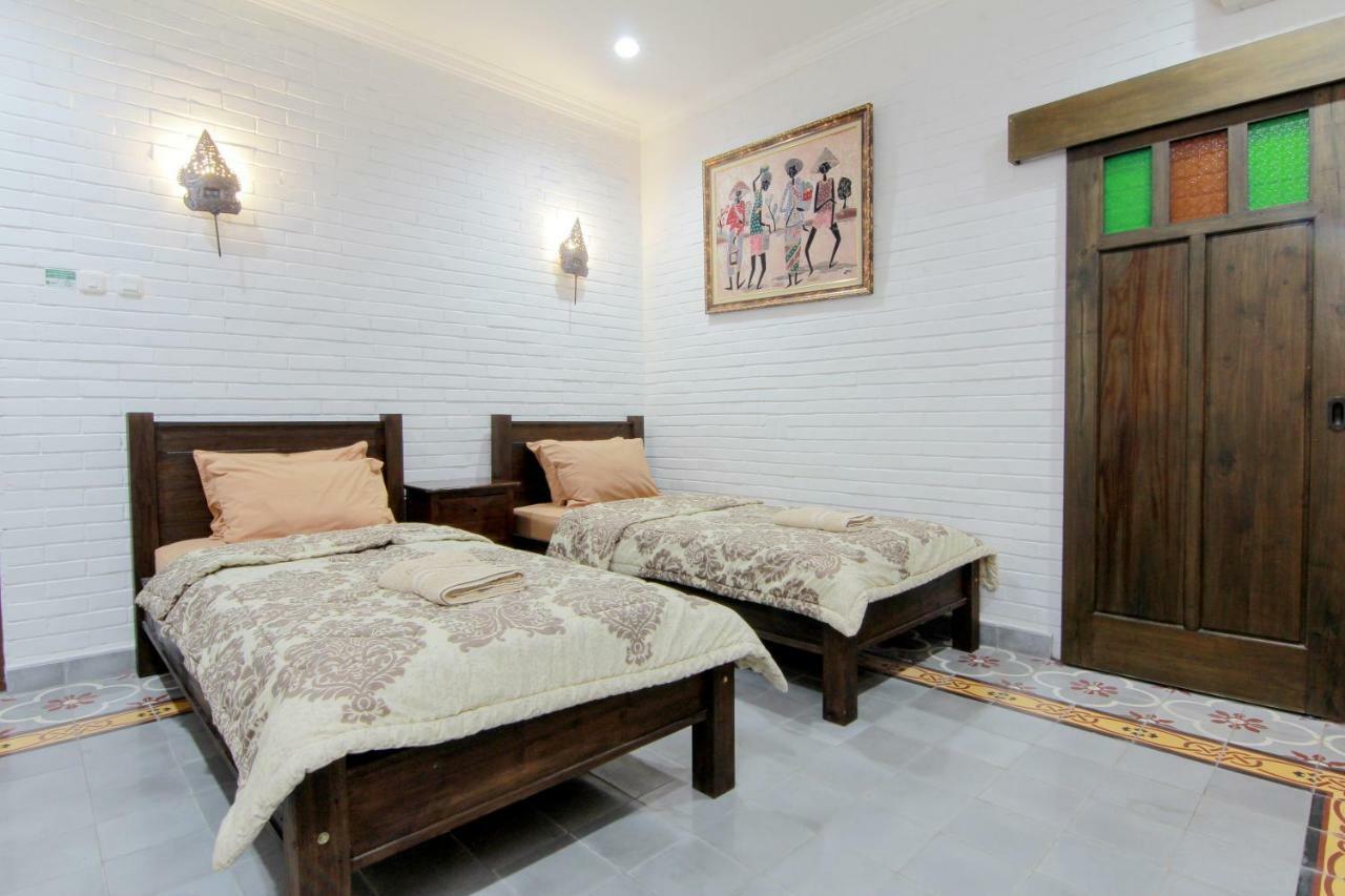 سليمان Satu Kayen Guest House المظهر الخارجي الصورة