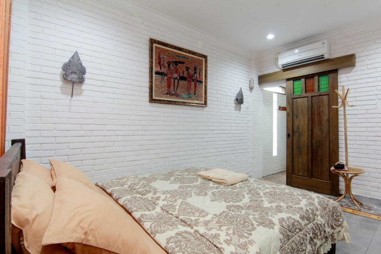 سليمان Satu Kayen Guest House المظهر الخارجي الصورة