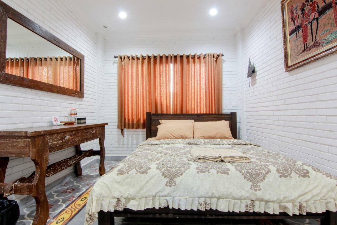 سليمان Satu Kayen Guest House المظهر الخارجي الصورة
