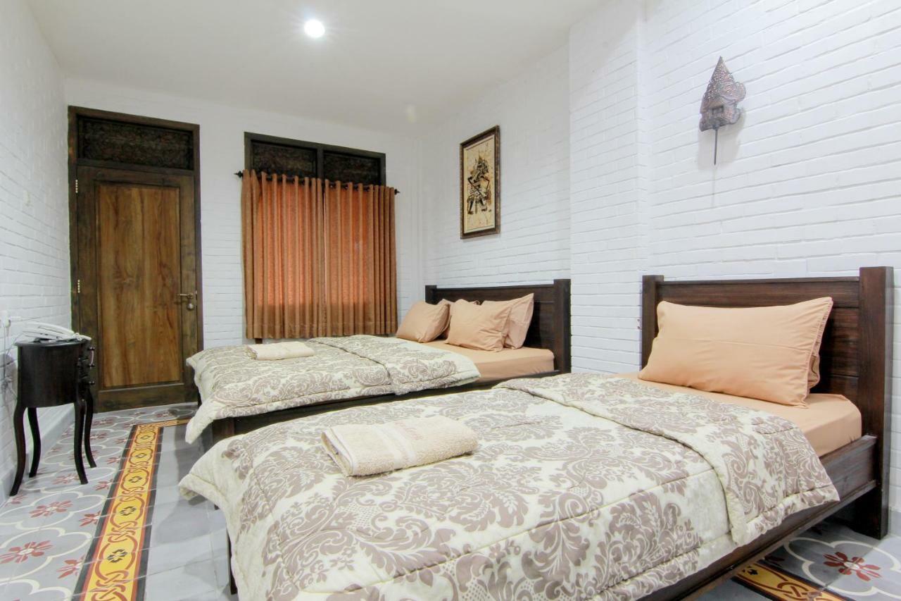 سليمان Satu Kayen Guest House المظهر الخارجي الصورة