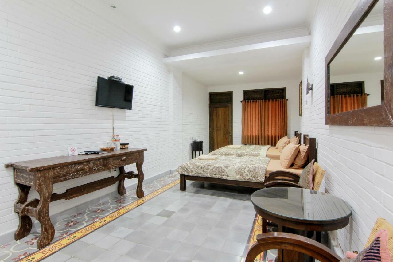 سليمان Satu Kayen Guest House المظهر الخارجي الصورة